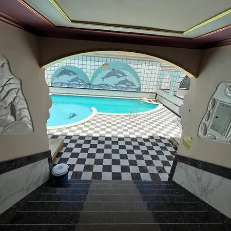 Sunny 3-Bedroom Apartment - Families Only